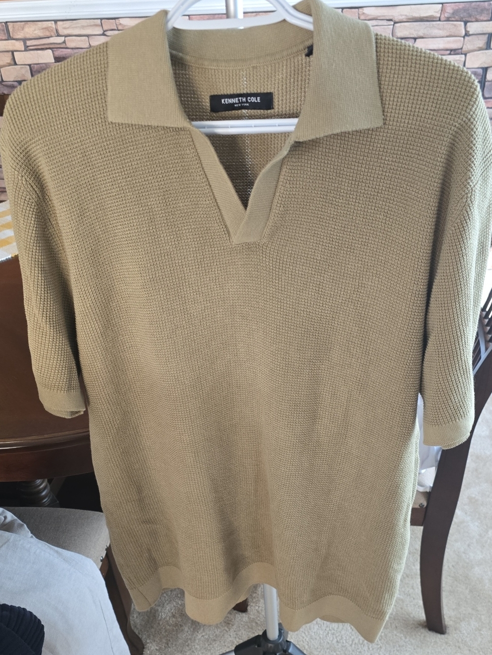 Kenneth Cole Olive Short-Sleeve V-Neck Knit Sweater